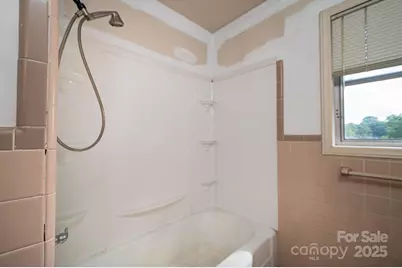 1585 Salem Church Road, Lincolnton, NC 28092 - Photo 17