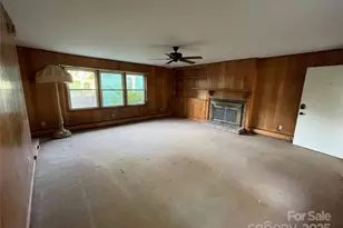 318 Academy St, Canton, NC 28716 - Photo 19