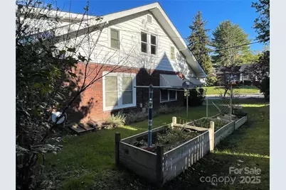 318 Academy Street, Canton, NC 28716 - Photo 3