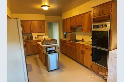 318 Academy Street, Canton, NC 28716 - Photo 13