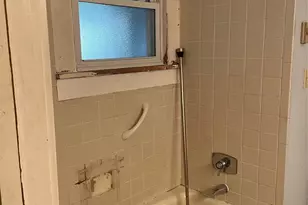 318 Academy St, Canton, NC 28716 - Photo 23