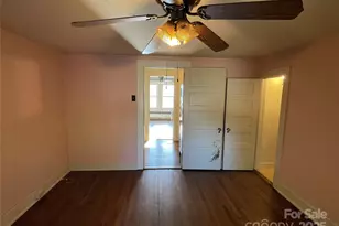 318 Academy St, Canton, NC 28716 - Photo 25