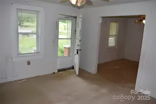 18417 Hwy 221 Hwy N, Marion, NC 28752 - Photo 3