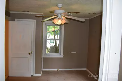 18417 Hwy 221 Highway N, Marion, NC 28752 - Photo 5