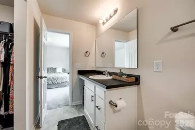 415 Kickapoo Avenue, Gastonia, NC 28056 - Photo 17