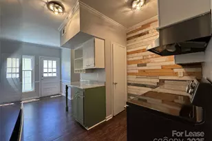 5917 Quail Hollow Rd, Charlotte, NC 28210 - Photo 7