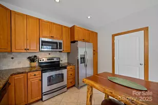 140 Spruce Hollow Rd, Beech Mountain, NC 28604 - Photo 11