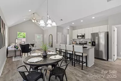 217 E Division Avenue, East Spencer, NC 28144 - Photo 5