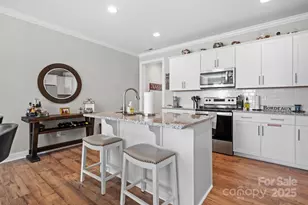 110 W Pine St, Lincolnton, NC 28092 - Photo 11