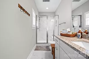 110 W Pine St, Lincolnton, NC 28092 - Photo 27