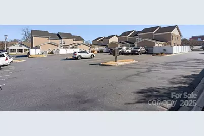 110 W Pine Street, Lincolnton, NC 28092 - Photo 37