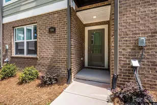 1104 Bismuth Ln, Charlotte, NC 28211 - Photo 3