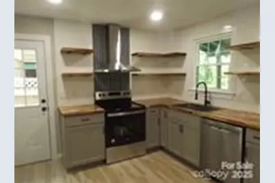 418 Bradley Street, Maggie Valley, NC 28751 - Photo 3