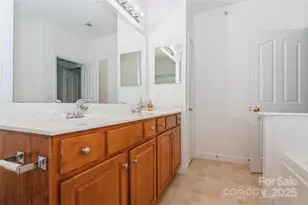 11863 Ridgeway Park Dr, Charlotte, NC 28277 - Photo 13