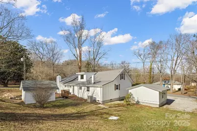 227 Ashmore Avenue, Hendersonville, NC 28791 - Photo 5