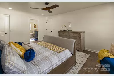 227 Ashmore Avenue, Hendersonville, NC 28791 - Photo 15