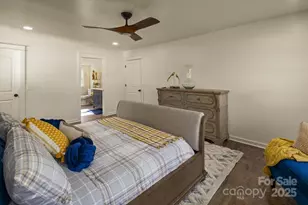 227 Ashmore Ave, Hendersonville, NC 28791 - Photo 15