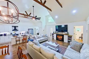 227 Ashmore Ave, Hendersonville, NC 28791 - Photo 19