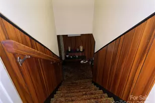 5806 Whitingham Dr, Charlotte, NC 28215 - Photo 15