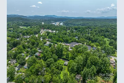 99999 W Skyland Circle #3, Asheville, NC 28804 - Photo 5
