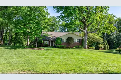 220 West Park Drive, Morganton, NC 28655 - Photo 3