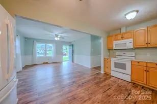 109 Chapman Dr, Asheville, NC 28805 - Photo 9