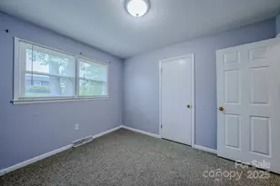 109 Chapman Dr, Asheville, NC 28805 - Photo 37