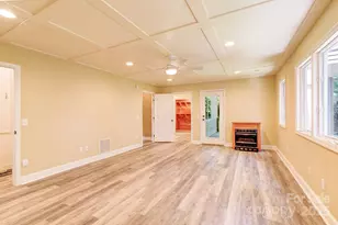 305 E High Point Ln, Hendersonville, NC 28791 - Photo 27