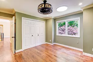 305 E High Point Ln, Hendersonville, NC 28791 - Photo 23