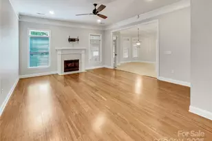 1326 Crown Ridge Dr, Fort Mill, SC 29708 - Photo 3