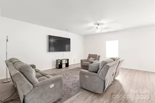 2340 Lanza Dr, Charlotte, NC 28215 - Photo 11