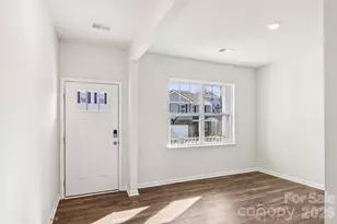 831 Adelston Ln, Asheville, NC 28804 - Photo 5