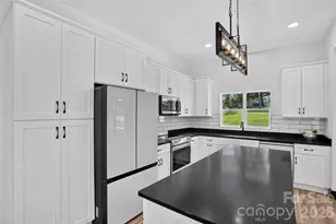 86 Point Hope Ln, Hendersonville, NC 28792 - Photo 19