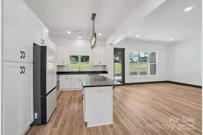 86 Point Hope Lane, Hendersonville, NC 28792 - Photo 17