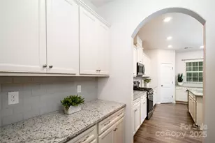 150 W Morehouse Ave, Mooresville, NC 28117 - Photo 5