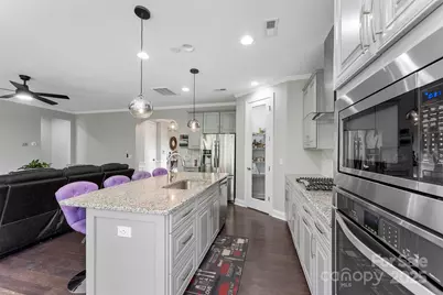 15416 Oleander Drive, Charlotte, NC 28278 - Photo 9