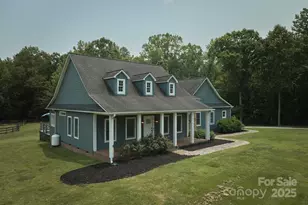 355 Night Lark Ln, Campobello, SC 29322 - Photo 5