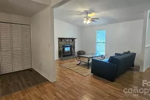 8106 Tamalpais Ct, Charlotte, NC 28215 - Photo 7