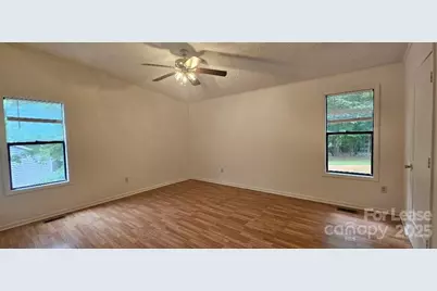 8106 Tamalpais Court, Charlotte, NC 28215 - Photo 9