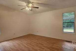 8106 Tamalpais Ct, Charlotte, NC 28215 - Photo 9