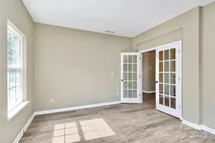 6028 Zinnia Dr, Matthews, NC 28104 - Photo 9