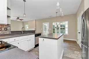 6028 Zinnia Dr, Matthews, NC 28104 - Photo 19