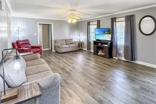 105 Saddlewood Ln, Statesville, NC 28625 - Photo 5