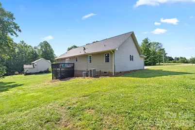 105 Saddlewood Lane, Statesville, NC 28625 - Photo 33