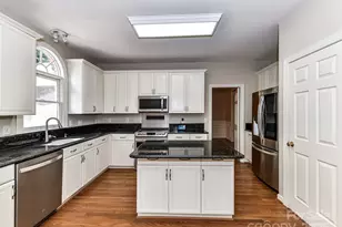 8218 Houston Ridge Rd, Charlotte, NC 28277 - Photo 9