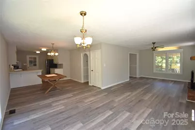 5595 Cloverfield Place, Boomer, NC 28606 - Photo 11