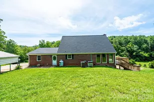 5595 Cloverfield Pl, Boomer, NC 28606 - Photo 37