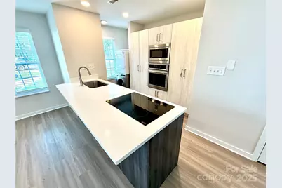 1519 Briar Creek Road #B, Charlotte, NC 28205 - Photo 5