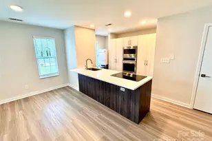 1519 Briar Creek Rd, Charlotte, NC 28205 - Photo 3