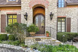 2240 La Maison Dr, Charlotte, NC 28226 - Photo 3